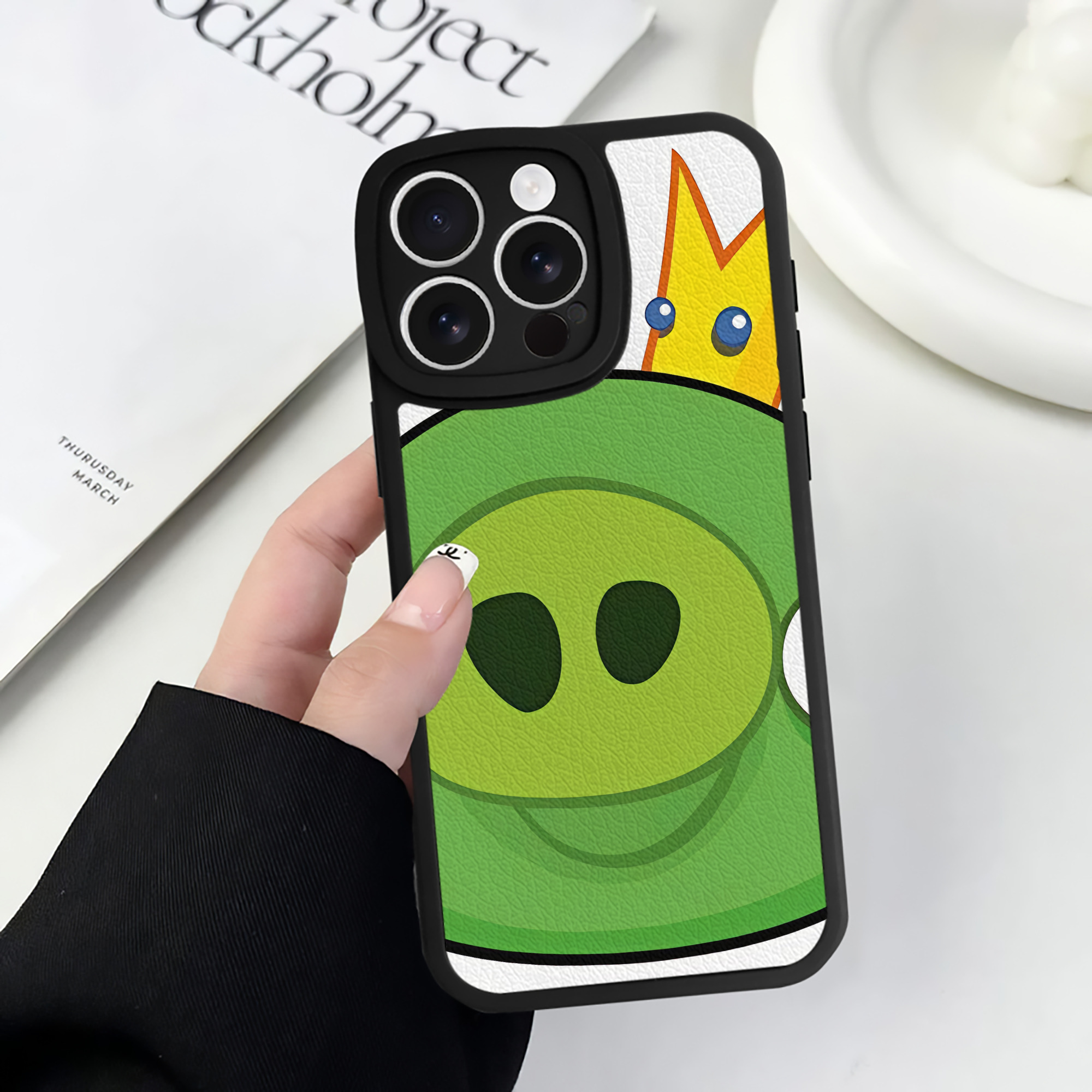 （画像用） Angry Birds アングリーバード 【iPhone 16シリーズ対応】シリコンスマホケース（レザー調） 材質：シリコン